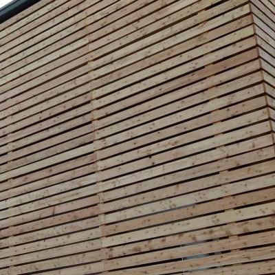 Struttura frangisole in legno lamellare a Marzeno